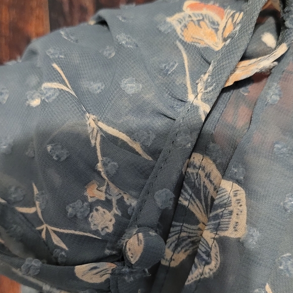 Lauren Conrad Women's 3/4 Sleeve Blouse - Picture 6 of 9